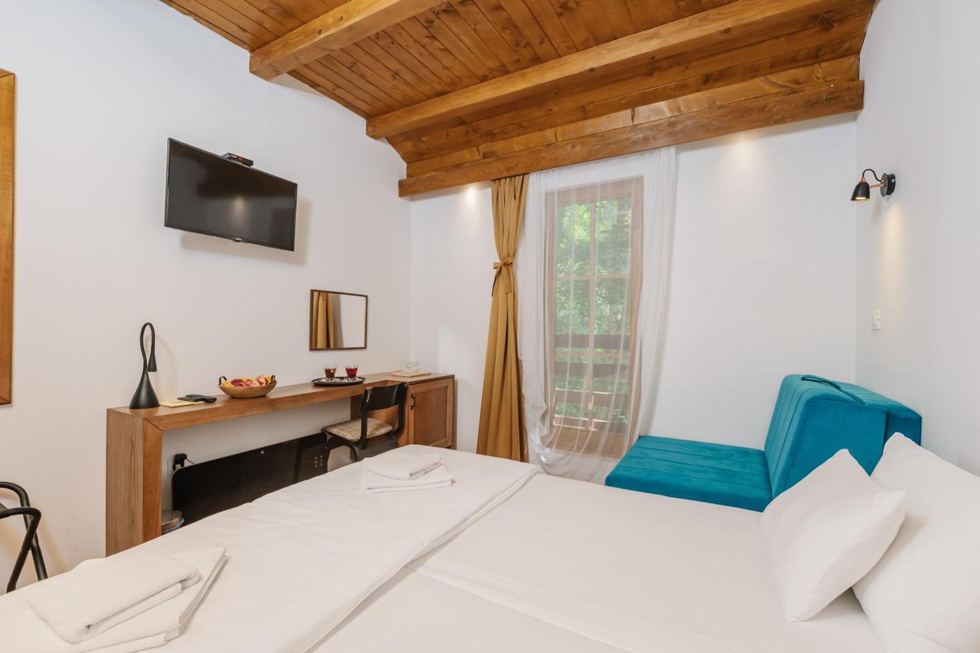 Hotel Porto Tara 4*